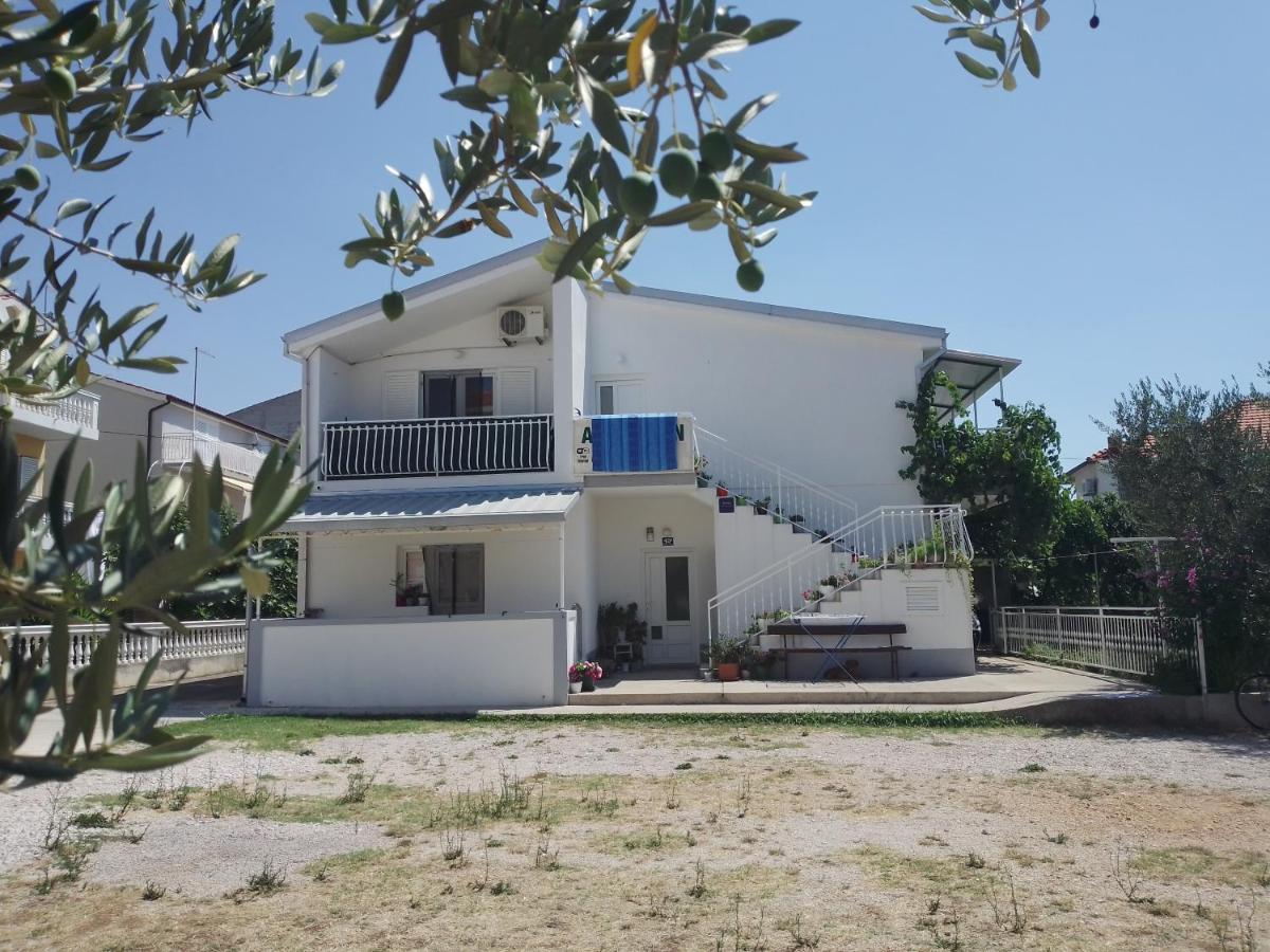 Apartmani Gracela Водице Екстер'єр фото
